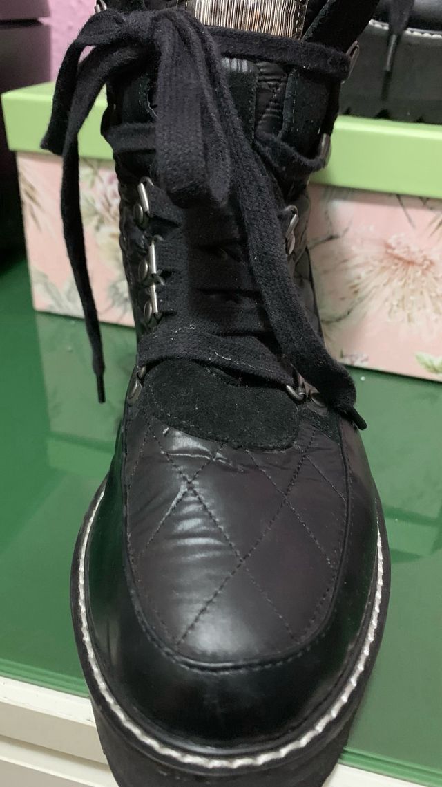 Botas negras con plataforma