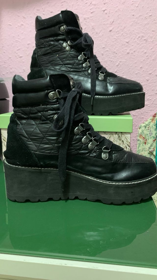 Botas negras con plataforma