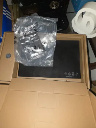 MSI Katana 15 B13VGK i7 RTX 4070 32GB RAM