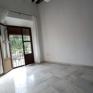 Piso en alquiler en Doctor Barraquer - G. Renfe - Policlínico en Sevilla