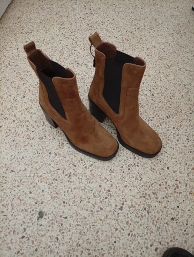 Botas de ante marrones