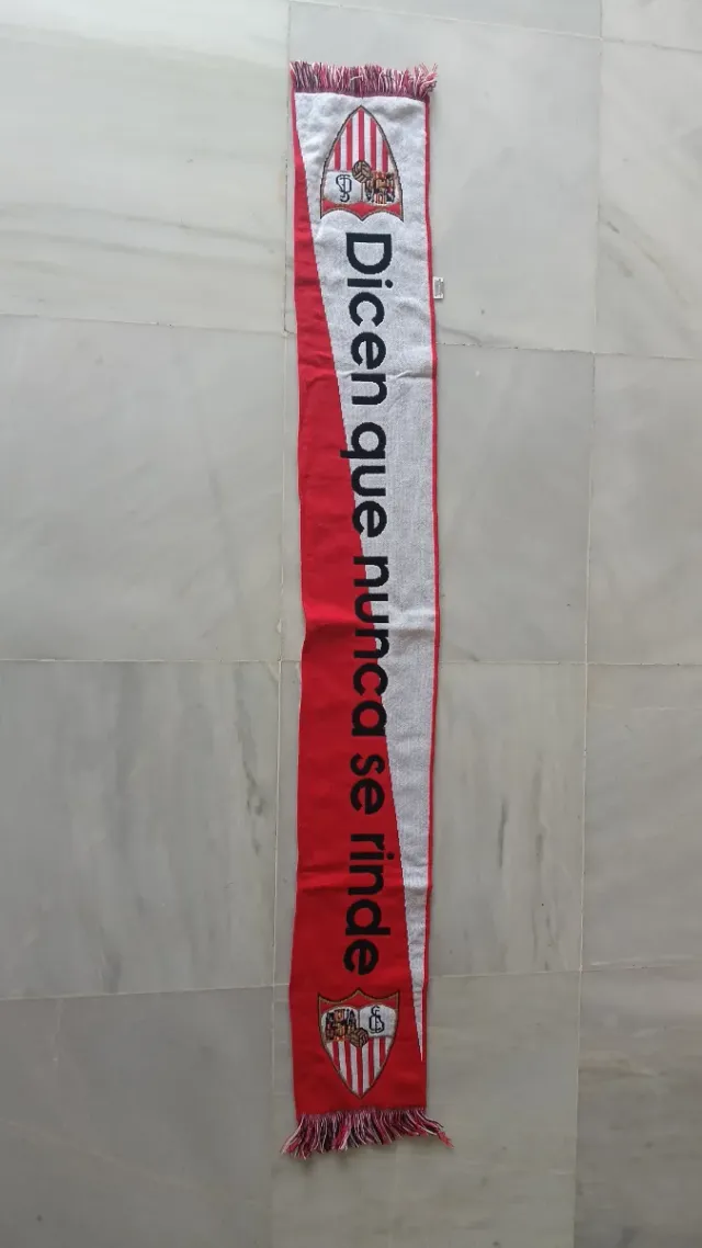 Bufanda Sevilla FC Dicen que nunca se rinde