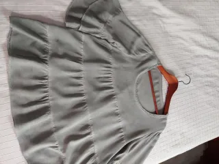 Blusa verde agua con volantes