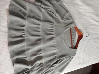 Blusa verde agua con volantes