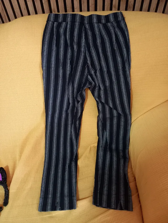 - Pantalón rayas Brandy Melville