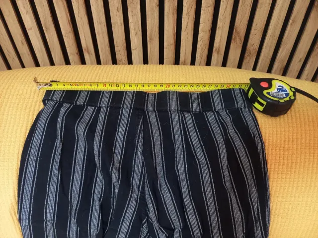 - Pantalón rayas Brandy Melville