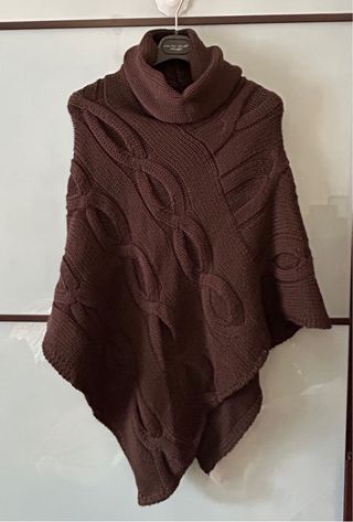 Poncho lana collo alto marrone maglione