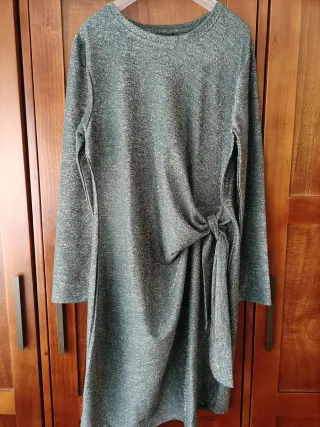 Elegante vestido plateado talla L