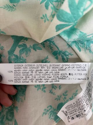 Vestido floral azul y blanco