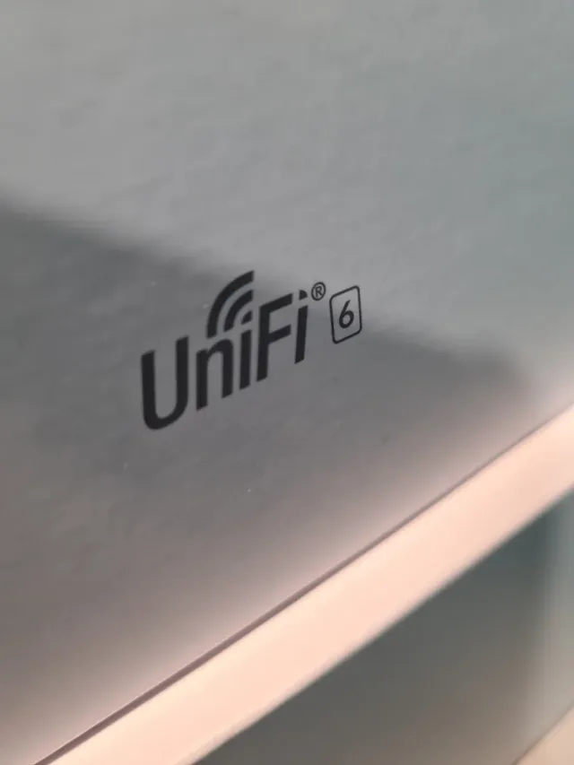Antena WiFi Ubiquiti UniFi U6 Pro