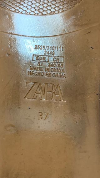 Zapatos Zara Beige y Dorados Brillantes