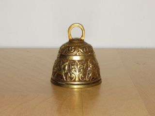 Antigua campana evangelistas animales león ave