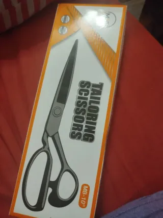 Tijeras profesionales M&B sin usar