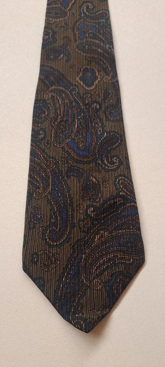 2 Corbatas Seda Piattelli y Canasta