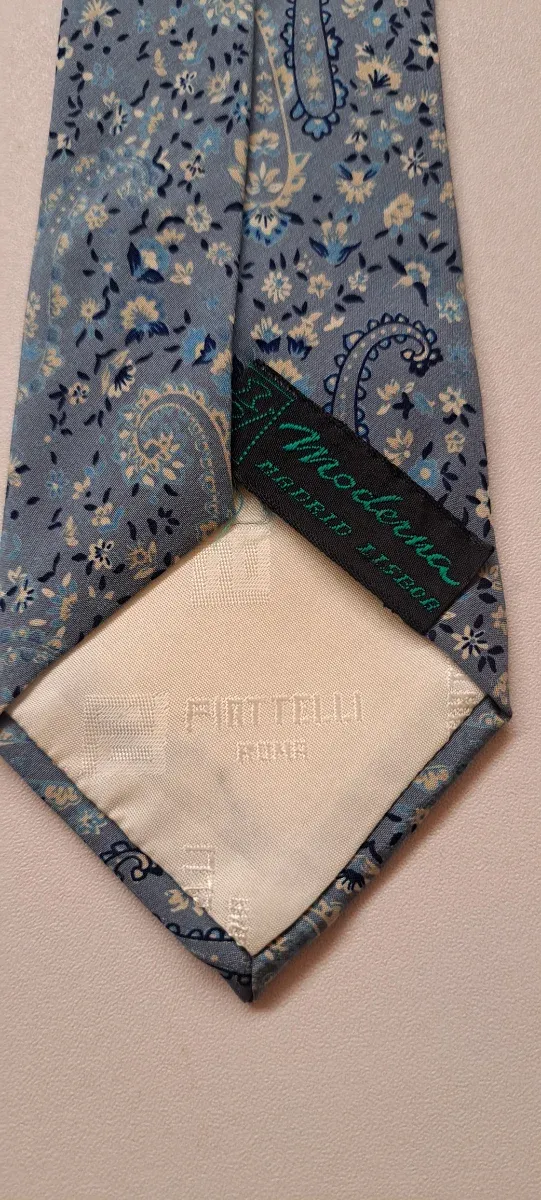 2 Corbatas Seda Piattelli y Canasta