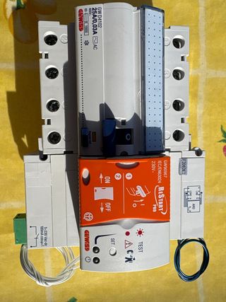 Diferencial Trifásico Rearmable Gewiss