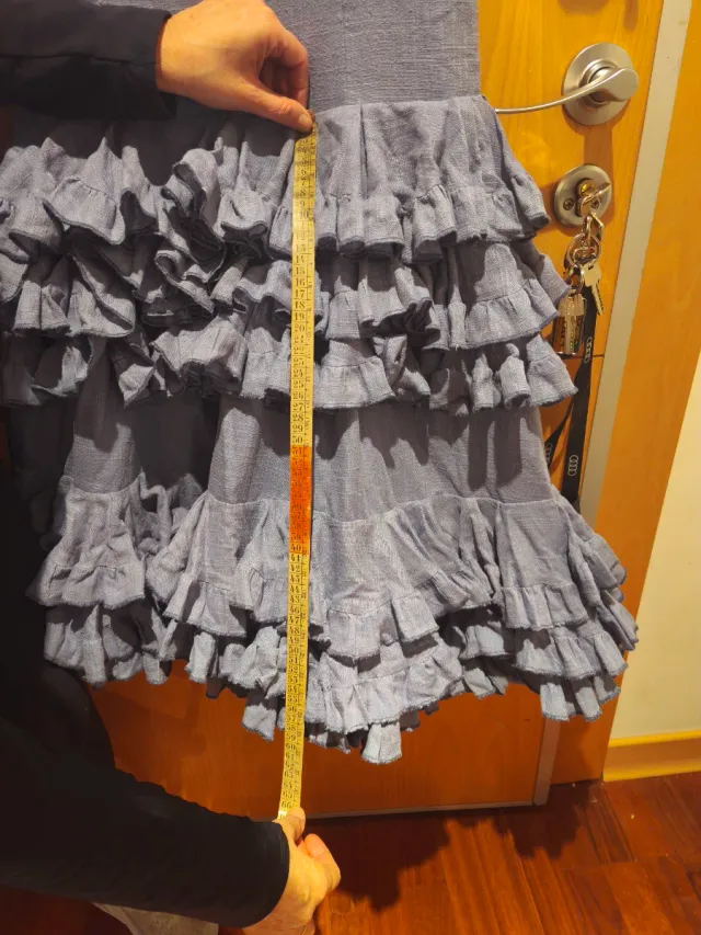 Traje de flamenca azul grisáceo con volantes