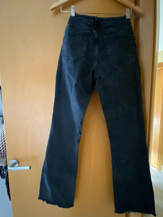 Pantalón vaquero ZARA negro Talla M
