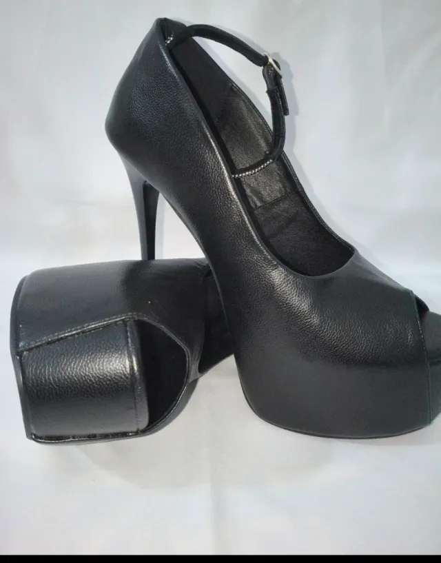 Scarpe tacco alto nere