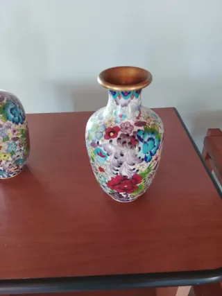 Coppia vasi decorati fiori