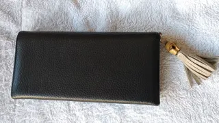 Billetera Piel Purificación García Negra y Dorada