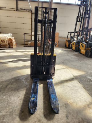 Apilador Eléctrico 1200kg a 3000mm