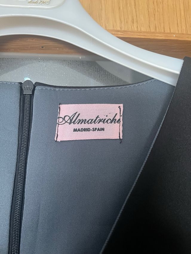 Vestido Almatrichi vuelo negro y gris