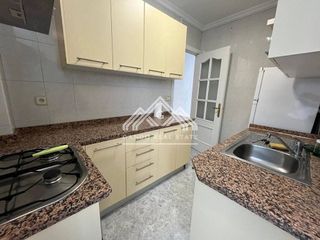 Piso en alquiler en El Tardón - El Carmen en Sevilla