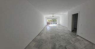 Piso en alquiler en Playa de la Fontanilla en Marbella