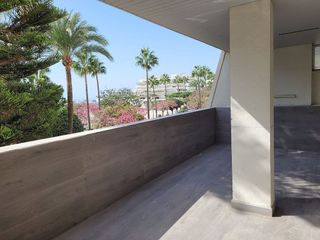 Piso en alquiler en Playa de la Fontanilla en Marbella