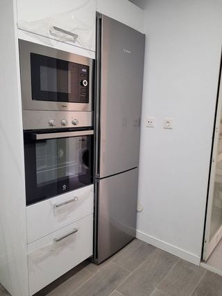 Piso en alquiler en Playa de la Fontanilla en Marbella