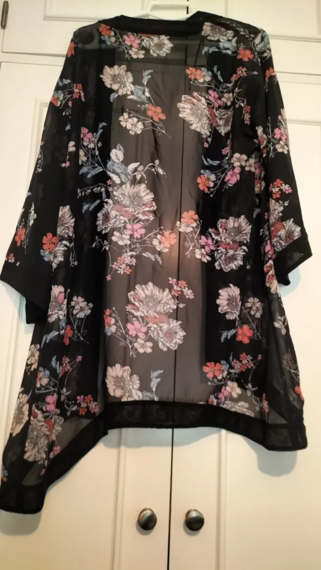 Kimono Inside flores negro talla única
