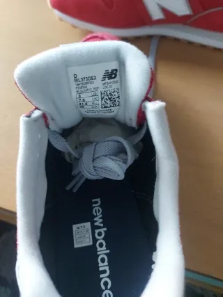 Zapatillas New Balance 373 rojas y blancas