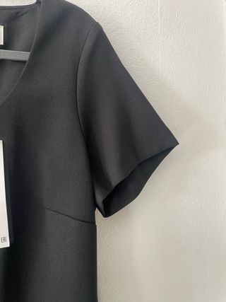 Vestido corto negro Zara