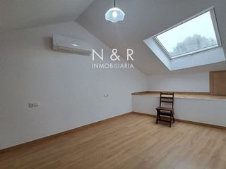 Casa adosada en alquiler en Campus Sur - Santa Marta en Santiago de Compostela