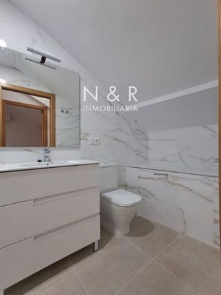 Casa adosada en alquiler en Campus Sur - Santa Marta en Santiago de Compostela