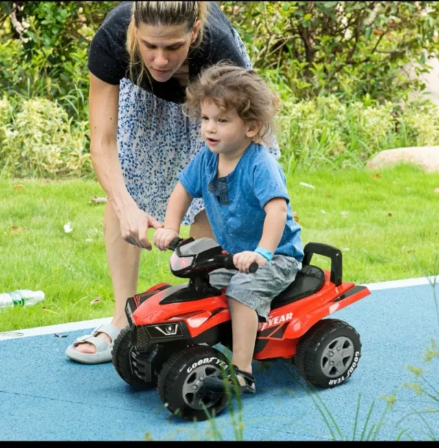Correpasillos infantil rojo