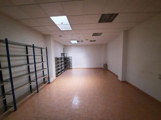 Local comercial en alquiler en Almansa