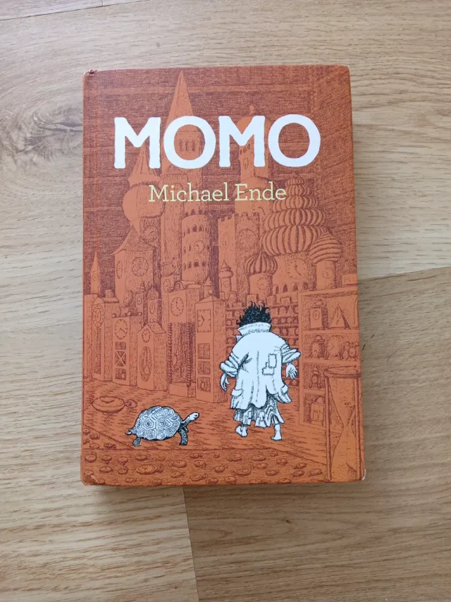 Momo (Colección Alfaguara Clásicos)