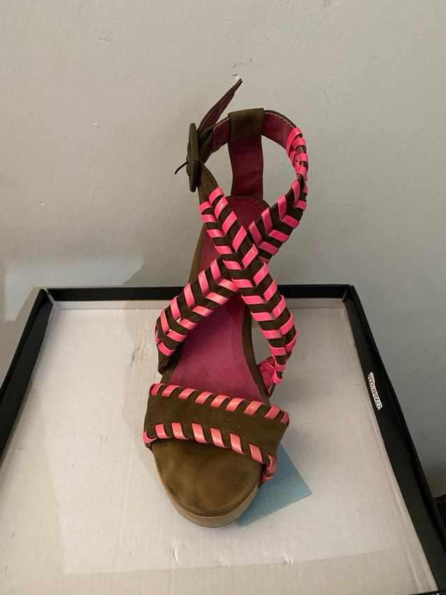 Sandalias Custo Barcelona flúor