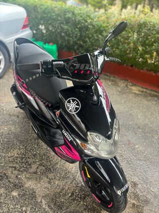 Yamaha Jog RR ( escucho cambios)