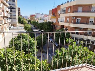 Piso en alquiler en Nervión en Sevilla