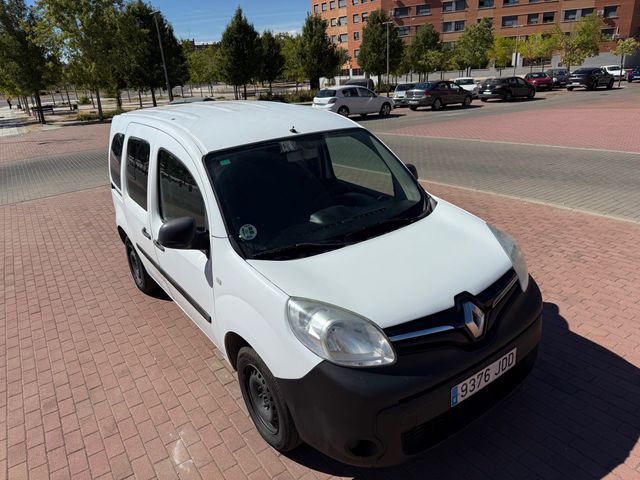 Renault Kangoo COMBI 1.5 DCI 75 CV 5 PUERTAS