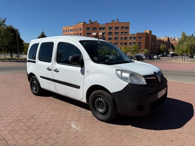 Renault Kangoo COMBI 1.5 DCI 75 CV 5 PUERTAS
