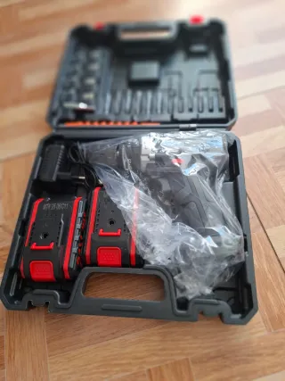 Taladro Atornillador Batería 21V + Accesorios