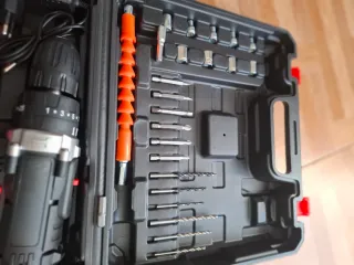 Taladro Atornillador Batería 21V + Accesorios