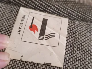 Tappeto grigio pelo lungo