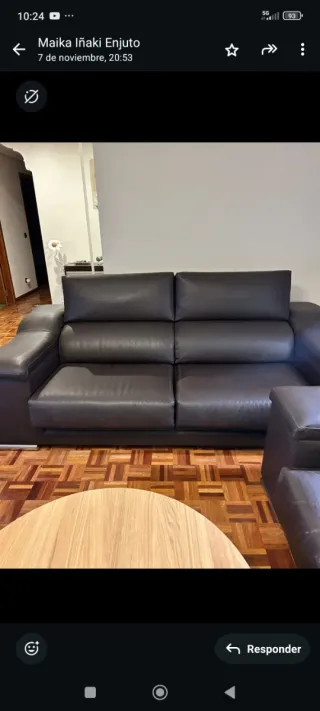 Sofá de 2 plazas de cuero marrón