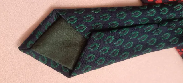 Lote 2 corbatas seda Dior y Nina Ricci