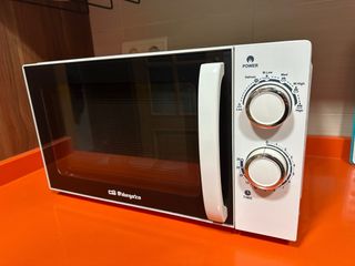 Microondas Orbegozo Blanco